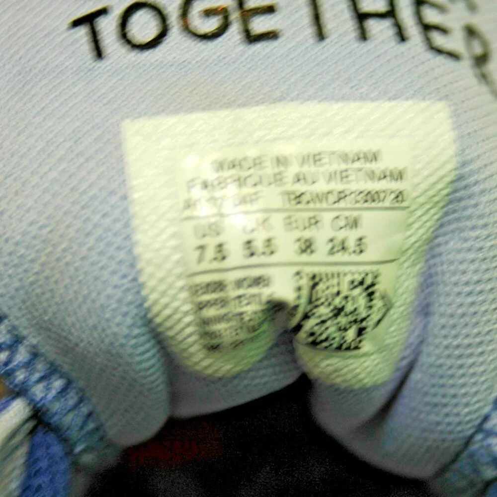 Converse All Stars Sneakers Womens 7.5 Chuck Taylor - Picture 3 of 13